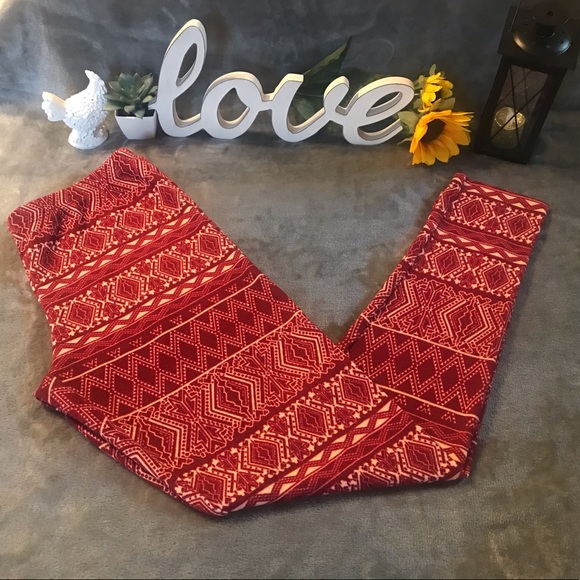 SALE! 🤎❤️FUN print LEGGINGS!❤️🤎 - Picture 1 of 6